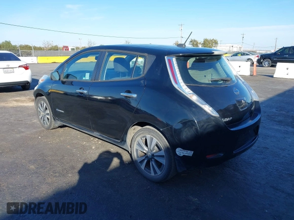 2015 Nissan LEAF S z VIN 1N4AZ0CP7FC321257, wystawiony jako IAAI lot #40806310 z przebiegiem 61 443 mil mil oraz . Historia ofert i sprzedaży dostępna na DreamBid. Obrazek 3.