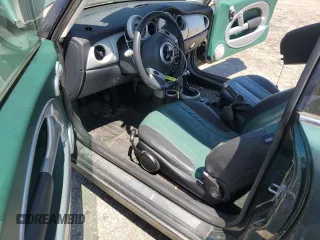 2002 MINI Hardtop with VIN WMWRC33442TC35176, listed as a Copart auction lot 65486135 with 58,504 mi miles and Clean title. Bid and sale history available at DreamBid. Image 7.