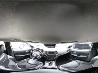 2019 Jeep Cherokee Latitude Plus z VIN 1C4PJLLN6KD326921, wystawiony jako IAAI lot #42442460 z przebiegiem 71 516 mil mil oraz . Historia ofert i sprzedaży dostępna na DreamBid. Obrazek 18.