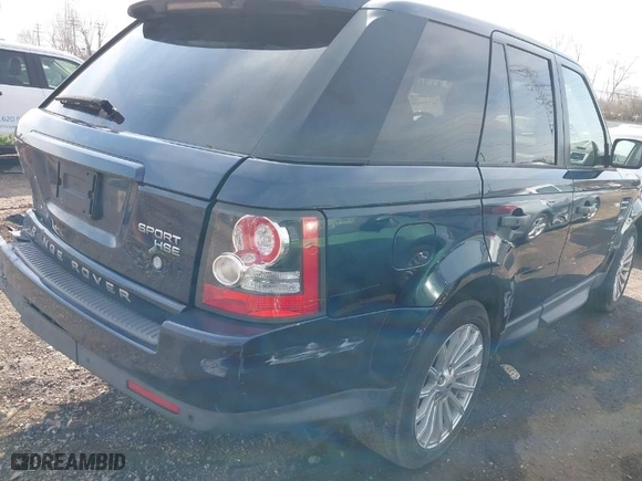 2011 Land Rover Range Rover Sport HSE with VIN SALSF2D46BA285549, listed as a IAAI auction lot 41758038 with 185,713 mi miles. Bid and sale history available at carsss.com. Image 4.