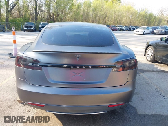 2016 Tesla Model S 90D with VIN 5YJSA1E43GF115310, listed as a IAAI auction lot 42002240 with 108,172 mi miles and . Bid and sale history available at DreamBid. Image 16.
