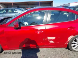 2015 Mazda 3 S Grand Touring z VIN JM1BM1W36F1253699, wystawiony jako IAAI lot #42204557 z przebiegiem 132 626 mil mil oraz . Historia ofert i sprzedaży dostępna na DreamBid. Obrazek 15.