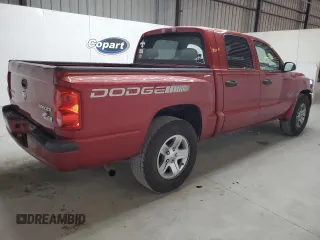 2010 Dodge Dakota Bighorn/Lonestar z VIN 1D7CE3GK4AS100976, wystawiony jako Copart lot #57589005 z przebiegiem 163 315 mil mil oraz Czysty tytuł • Clean title. Historia ofert i sprzedaży dostępna na DreamBid. Obrazek 3.