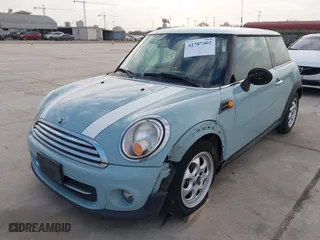 2013 MINI Cooper Hardtop with VIN WMWSU3C58DT683217, listed as a IAAI auction lot 41787402 with 148,803 mi miles. Bid and sale history available at carsss.com. Image 17.