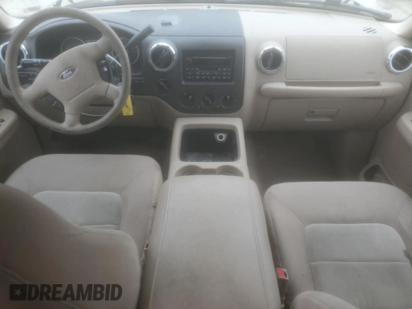 2005 Ford Expedition Special Service with VIN 1FMFU16505LA16305, listed as a Copart auction lot 43919845 with 307,076 mi miles and Salvage Title. Bid and sale history available at carsss.com. Image 8.