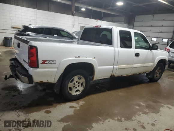 2005 Chevrolet Silverado 1500 Z71 with VIN 1GCEK19Z55Z202021, listed as a Copart auction lot 54431745 with 226,516 mi miles and Clean Title. Bid and sale history available at carsss.com. Image 3.