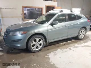 2010 Honda Accord Crosstour EX-L with VIN 5J6TF2H52AL015889, listed as a IAAI auction lot 41592337 with 203,357 mi miles. Bid and sale history available at carsss.com. Image 19.