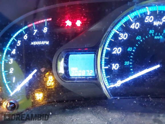 2011 Toyota Sienna XLE AAS with VIN 5TDYK3DC8BS111639, listed as a IAAI auction lot 42108488 with 300,872 mi miles and . Bid and sale history available at DreamBid. Image 7.