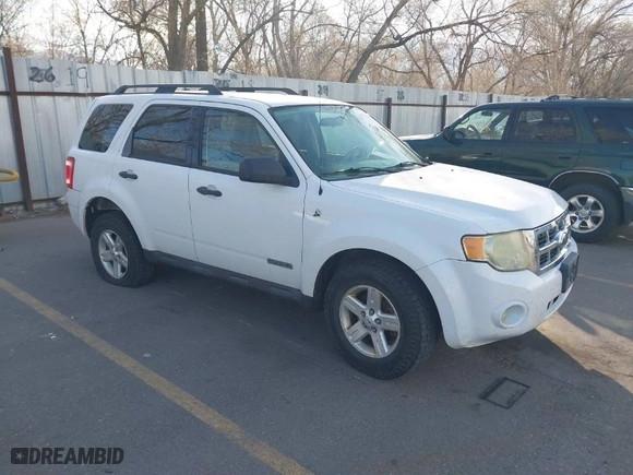 2008 Ford Escape Hybrid with VIN 1FMCU59H58KD75563, listed as a IAAI auction lot 41939067 with 127,609 mi miles. Bid and sale history available at carsss.com. Image 1.