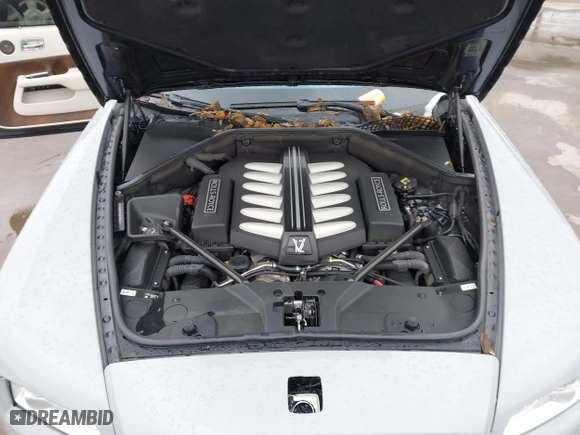2016 Rolls-Royce Wraith with VIN SCA665C59GUX86162, listed as a IAAI auction lot 41289481 with 47,566 mi miles. Bid and sale history available at carsss.com. Image 10.