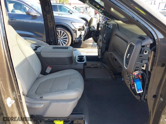 2019 Chevrolet Silverado 1500 LT Trail Boss with VIN 1GCPYFED4KZ397183, listed as a IAAI auction lot 41916320 with 1 mi miles. Bid and sale history available at carsss.com. Image 5.
