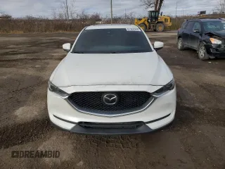 2019 Mazda CX-5 Signature with VIN JM3KFBEY1K0543983, listed as a Copart auction lot 81364304 with 0 mi miles and Non Repairable. Bid and sale history available at carsss.com. Image 5.