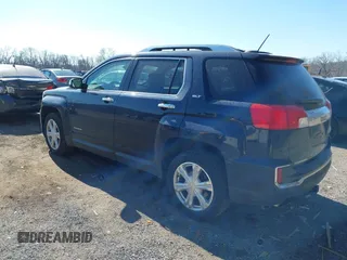 2017 GMC Terrain SLT z VIN 2GKFLUE38H6270483, wystawiony jako IAAI lot #41752383 z przebiegiem 208 642 mil mil oraz . Historia ofert i sprzedaży dostępna na DreamBid. Obrazek 3.