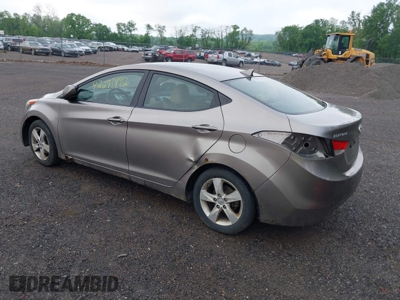 2012 Hyundai Elantra Limited z VIN 5NPDH4AE4CH101447, wystawiony jako IAAI lot #42293492 z przebiegiem 211 189 mil mil oraz . Historia ofert i sprzedaży dostępna na DreamBid. Obrazek 3.
