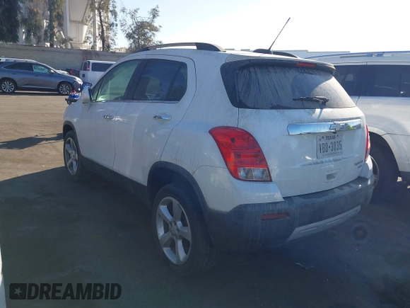 2015 Chevrolet Trax LTZ with VIN KL7CJTSB3FB235433, listed as a IAAI auction lot 41191943 with 157,297 mi miles. Bid and sale history available at carsss.com. Image 3.