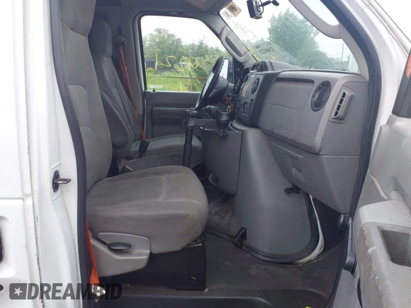2010 Ford Econoline Cargo Commercial with VIN 1FTNE1EW8ADA91748, listed as a IAAI auction lot 42449221 with 190,616 mi miles and . Bid and sale history available at DreamBid. Image 5.