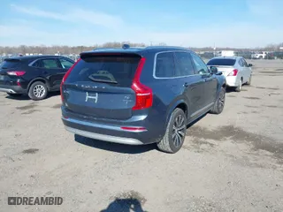 2022 Volvo XC90 Inscription with VIN YV4A22PL6N1862616, listed as a IAAI auction lot 41620707 with 25,888 mi miles. Bid and sale history available at carsss.com. Image 4.