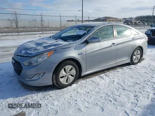 2014 Hyundai Sonata Limited with VIN KMHEC4A4XEA112985, listed as a IAAI auction lot 41215625 with 42,216 mi miles and . Bid and sale history available at DreamBid. Image 17.