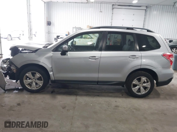 2016 Subaru Forester 2.5i Premium with VIN JF2SJADC2GH539118, listed as a IAAI auction lot 41721604 with 207,660 mi miles. Bid and sale history available at carsss.com. Image 13.