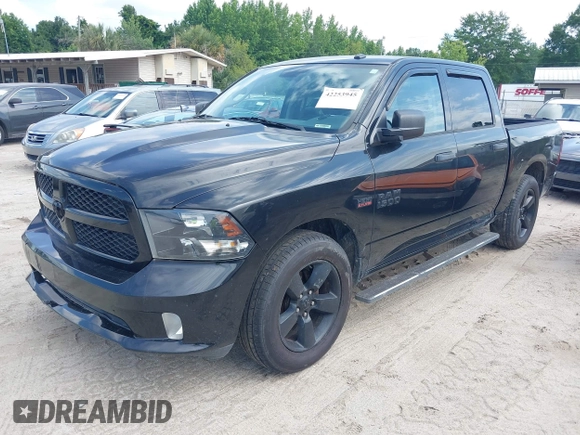 2015 Ram 1500 Express z VIN 3C6RR6KT3FG687249, wystawiony jako IAAI lot #42253945 z przebiegiem 162 166 mil mil oraz . Historia ofert i sprzedaży dostępna na DreamBid. Obrazek 2.
