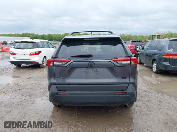 2023 Toyota RAV4 XLE с VIN 2T3P1RFV3PW351459, выставлен на аукционе IAAI как лот 42190233 с пробегом 135 562 миль миль и . История ставок и продаж доступна на DreamBid. Изображение 15.