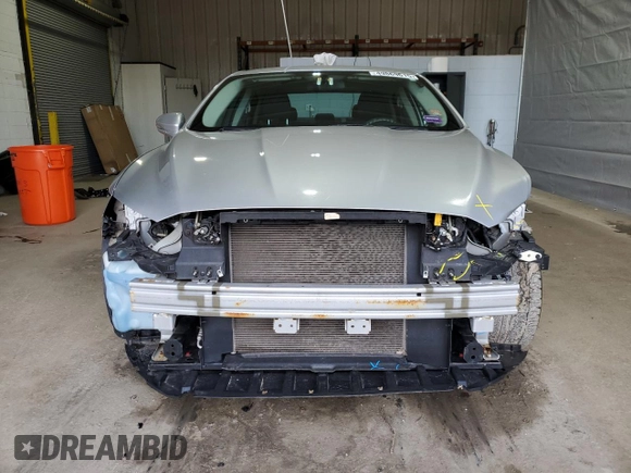 2013 Ford Fusion SE with VIN 3FA6P0H79DR193865, listed as a Copart auction lot 49869615 with 76,183 mi miles and Salvage Title. Bid and sale history available at DreamBid. Image 5.