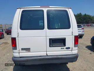 2013 Ford Econoline Cargo Commercial z VIN 1FTNE2EW7DDA46178, wystawiony jako IAAI lot #42541409 z przebiegiem 269 178 mil mil oraz . Historia ofert i sprzedaży dostępna na DreamBid. Obrazek 16.