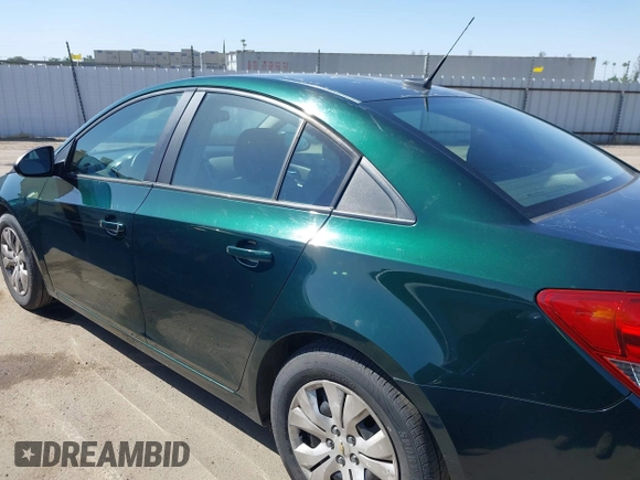 2014 Chevrolet Cruze LS with VIN 1G1PA5SG3E7123222, listed as a IAAI auction lot 42106447 with 121,072 mi miles and . Bid and sale history available at DreamBid. Image 15.