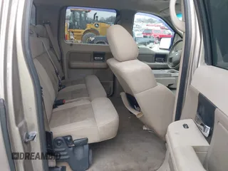 2004 Ford F-150 XLT with VIN 1FTRW14W14KB84997, listed as a IAAI auction lot 41551031 with 274,894 mi miles. Bid and sale history available at carsss.com. Image 8.