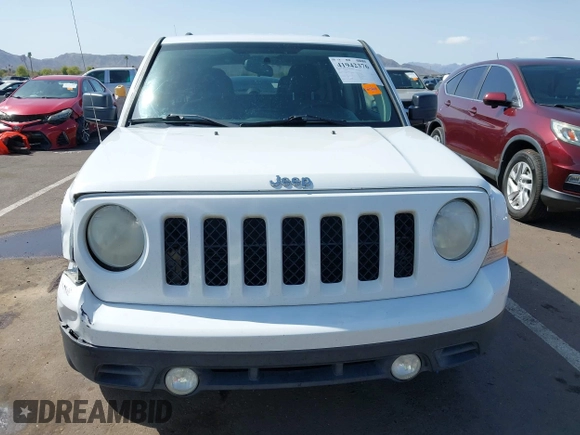2011 Jeep Patriot Latitude with VIN 1J4NT1GB5BD245263, listed as a IAAI auction lot 41942376 with 215,147 mi miles. Bid and sale history available at carsss.com. Image 12.