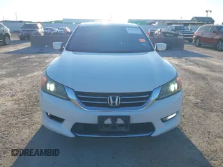 2015 Honda Accord Sport with VIN 1HGCR2F51FA083086, listed as a IAAI auction lot 41411266 with 205,186 mi miles and . Bid and sale history available at DreamBid. Image 12.