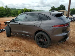 2021 Jaguar F-Pace R-Dynamic S z VIN SADCT2FU3MA672861, wystawiony jako Copart lot #60349655 z przebiegiem 44 336 mil mil oraz Szkoda całkowita • Salvage title. Historia ofert i sprzedaży dostępna na DreamBid. Obrazek 2.