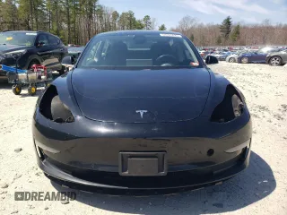 2019 Tesla Model 3 Mid Range z VIN 5YJ3E1EA6KF306887, wystawiony jako Copart lot #52401625 z przebiegiem 105 948 mil mil oraz Szkody całkowita. Historia ofert i sprzedaży dostępna na DreamBid. Obrazek 5.