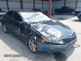 2014 Kia Optima LX z VIN 5XXGM4A77EG322243, wystawiony jako IAAI lot #42334987 z przebiegiem 141 068 mil mil oraz . Historia ofert i sprzedaży dostępna na DreamBid. Obrazek 6.