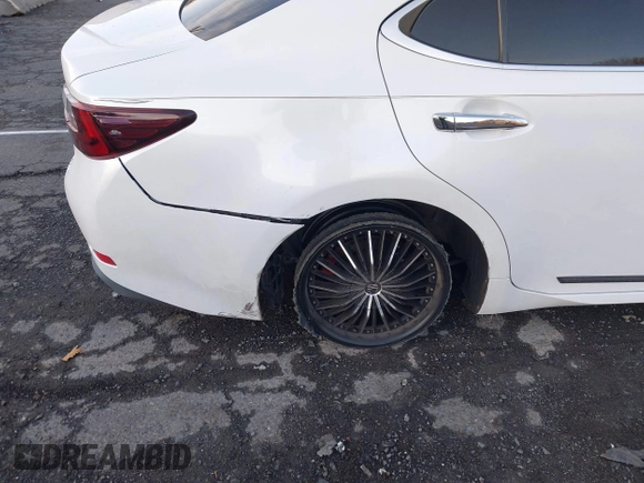 2016 Lexus ES 350 with VIN JTHBK1GG6G2212720, listed as a IAAI auction lot 40983798 with 99,528 mi miles. Bid and sale history available at carsss.com. Image 6.