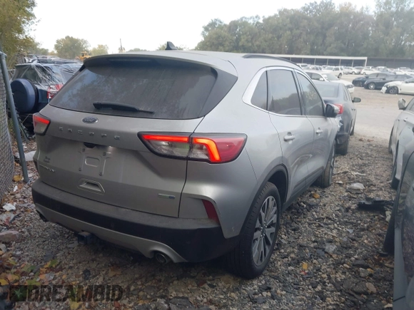 2020 Ford Escape Titanium с VIN 1FMCU9J96LUB18419, выставлен на аукционе IAAI как лот 40612100 с пробегом 40 041 миль миль и . История ставок и продаж доступна на DreamBid. Изображение 4.