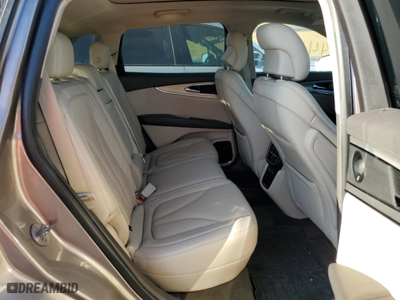 2019 Lincoln Nautilus Reserve with VIN 2LMPJ6LPXKBL46579, listed as a Copart auction lot 73732523 with 44,109 mi miles. Bid and sale history available at carsss.com. Image 10.