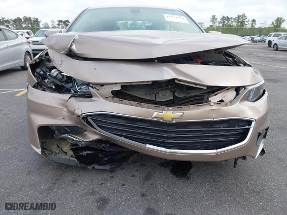 2018 Chevrolet Malibu LT with VIN 1G1ZD5ST3JF211359, listed as a IAAI auction lot 41964040 with 104,037 mi miles. Bid and sale history available at carsss.com. Image 6.