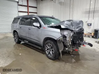 2022 Chevrolet Suburban Z71 with VIN 1GNSKDKD3NR148101, listed as a Copart auction lot 44913775 with 0 mi miles and Salvage Title. Bid and sale history available at carsss.com. Image 4.