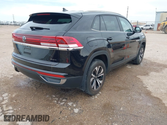 2024 Volkswagen Atlas SE с VIN 1V2LE2CA4RC229547, выставлен на аукционе IAAI как лот 42062372 с пробегом 12 237 миль миль и . История ставок и продаж доступна на DreamBid. Изображение 4.