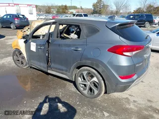 2017 Hyundai Tucson Value with VIN KM8J33A29HU470606, listed as a IAAI auction lot 41575284 with 1 mi miles. Bid and sale history available at carsss.com. Image 3.