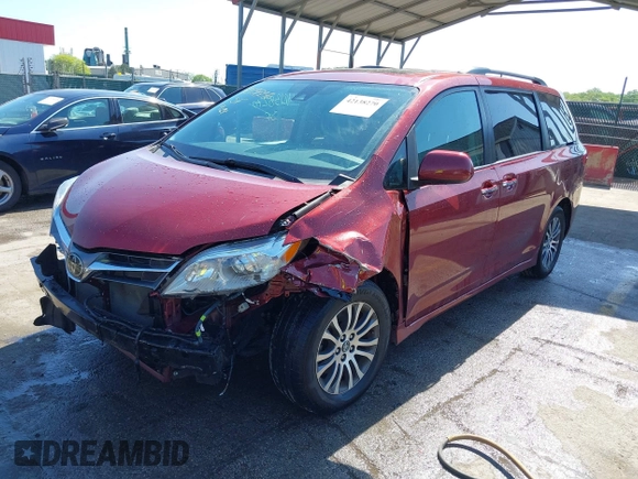 2020 Toyota Sienna XLE Auto Access Seat with VIN 5TDYZ3DCXLS031692, listed as a IAAI auction lot 42138270 with 71,971 mi miles and . Bid and sale history available at DreamBid. Image 2.