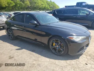 2017 Alfa Romeo Giulia Ti z VIN ZARFAECN9H7549992, wystawiony jako Copart lot #53124905 z przebiegiem 141 375 mil mil oraz Tytuł czysty. Historia ofert i sprzedaży dostępna na DreamBid. Obrazek 4.