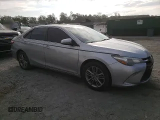 2017 Toyota Camry XLE with VIN 4T1BF1FK5HU673212, listed as a Copart auction lot 54697725 with 232,555 mi miles and Salvage title. Bid and sale history available at DreamBid. Image 4.