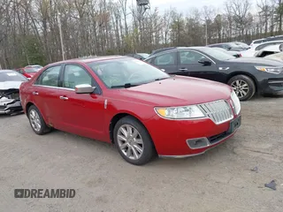 2010 Lincoln MKZ with VIN 3LNHL2GCXAR626531, listed as a IAAI auction lot 41984044 with 157,378 mi miles. Bid and sale history available at carsss.com. Image 1.