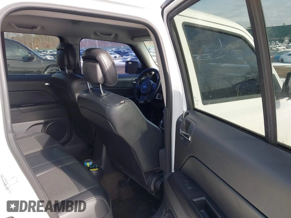 2016 Jeep Patriot Sport with VIN 1C4NJPBA8GD666981, listed as a IAAI auction lot 41408318 with 111,093 mi miles and . Bid and sale history available at DreamBid. Image 8.