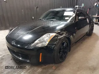 2005 Nissan 350Z Touring with VIN JN1AZ34E45M653631, listed as a IAAI auction lot 41689560 with 147,635 mi miles. Bid and sale history available at carsss.com. Image 2.