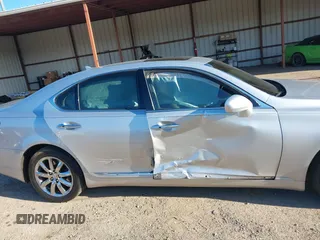 2008 Lexus LS 460 with VIN JTHBL46F985055711, listed as a IAAI auction lot 41771863 with 163,741 mi miles and . Bid and sale history available at DreamBid. Image 14.