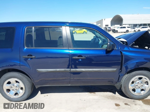 2015 Honda Pilot LX with VIN 5FNYF3H23FB007463, listed as a IAAI auction lot 41847626 with 151,732 mi miles and . Bid and sale history available at carsss.com. Image 13.