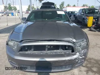 2013 Ford Mustang V6 с VIN 1ZVBP8AM2D5255551, выставлен на аукционе IAAI как лот 42587289 с пробегом 118 606 миль миль и . История ставок и продаж доступна на DreamBid. Изображение 13.